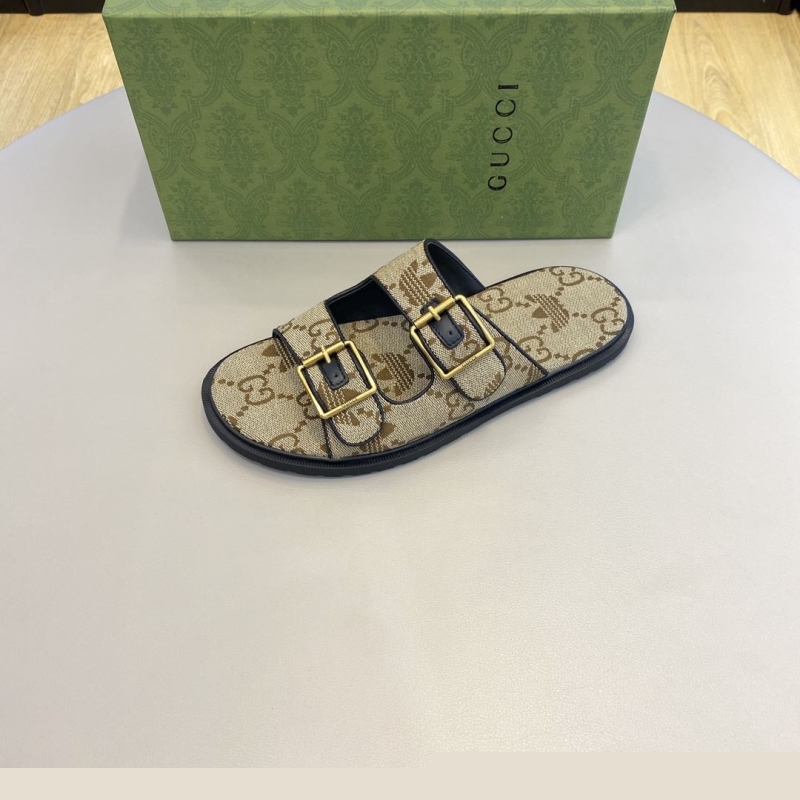 G*u*i slippers